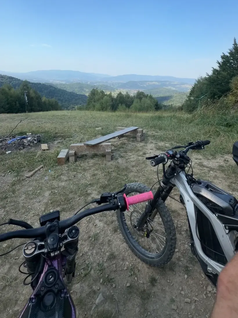 Widok na Beskid Żywiecki znad siodła